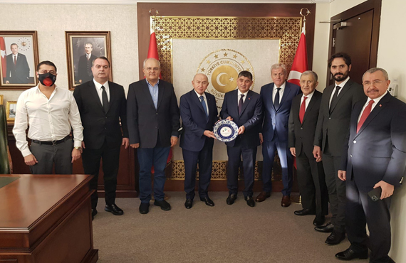 Özdemir'den Doha Büyükelçisi Göksu'ya ziyaret