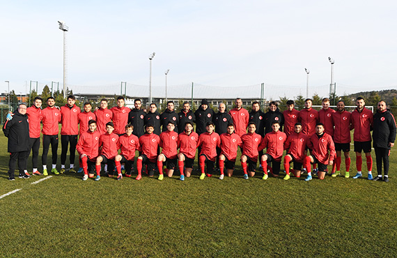 U19 Milli Takımı, Slovenya maçlarının hazırlıklarına Riva'da devam ediyor