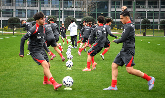 U15 Mill Takmmz, Kuzey Makedonya Malar Hazrlklarna Riva'da Balad