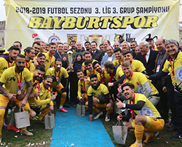 Bayburt l zel dare Genlik ve Spor, kupasn ald