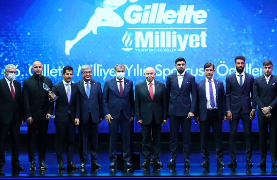 A Milli Takmmz ve enol Güne’e ödül