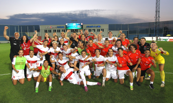 Macaristan' 4-1 yenen Kadn A Mill Takmmz, Play-Off Biletini Ald