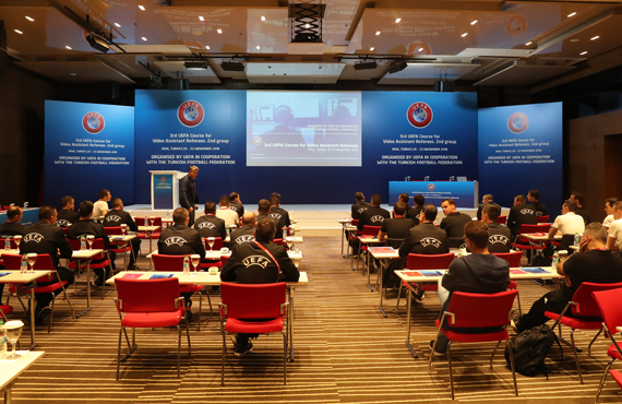 UEFA 3.Video Yardmc Hakem kursu Riva'da balad