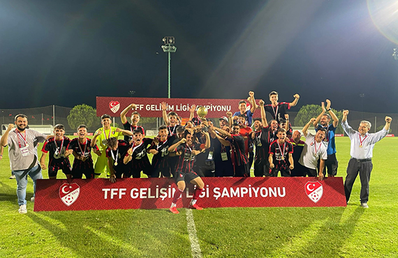 U17 Blgesel Geliim Ligi Finali'nde Uakspor ampiyon oldu