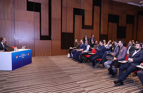 Futbol Menajerleri Eitim Semineri yapld