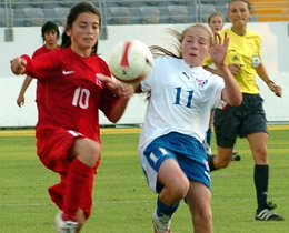 U17 Bayanlar, Faroe Adalarn 4-0 yendi