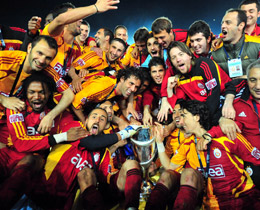 2007-2008 Sezonu ampiyonu; Galatasaray