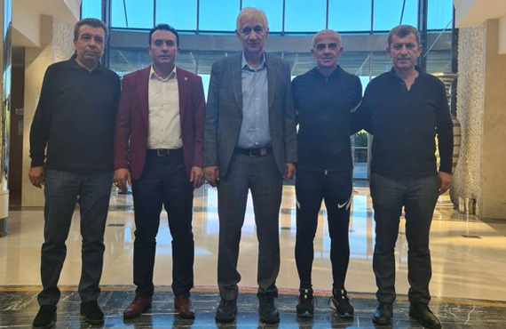 smail Dilber'den UEFA Pro Lisans Antrenr Eitim Program'na ziyaret