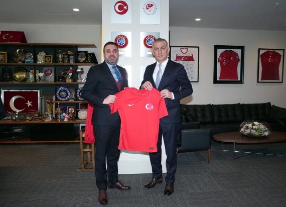 Orjinal boyutlar� i�in t�klay�n�z