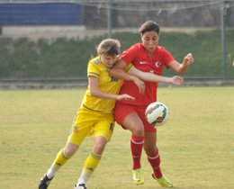 Kz U17 Milli Takm, Ukraynaya 1-0 malup oldu