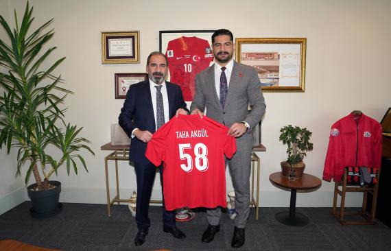 Orjinal boyutlar� i�in t�klay�n�z