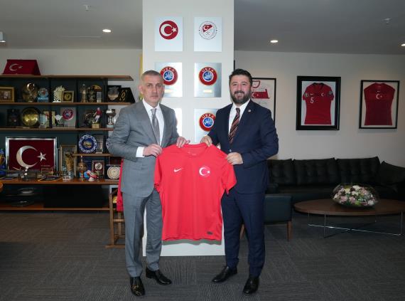 Orjinal boyutlar� i�in t�klay�n�z