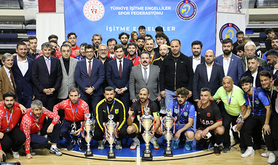 Kerim Vural itme Engelliler Erkek Futsal ampiyonas Finaline Katld