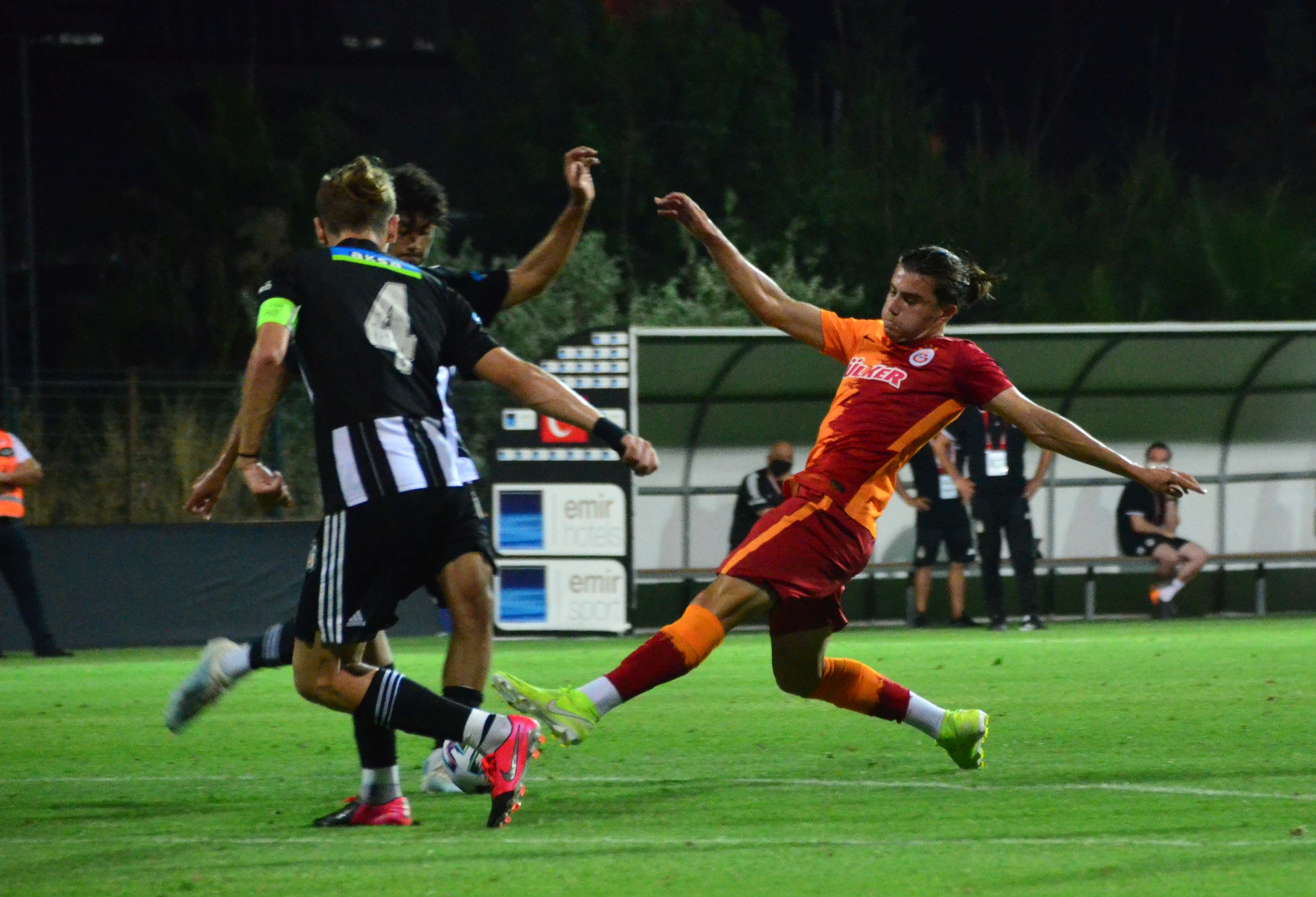 Beşiktaş - Galatasaray  U19 Gelişim Ligi 38. Hafta - 1. Devre 