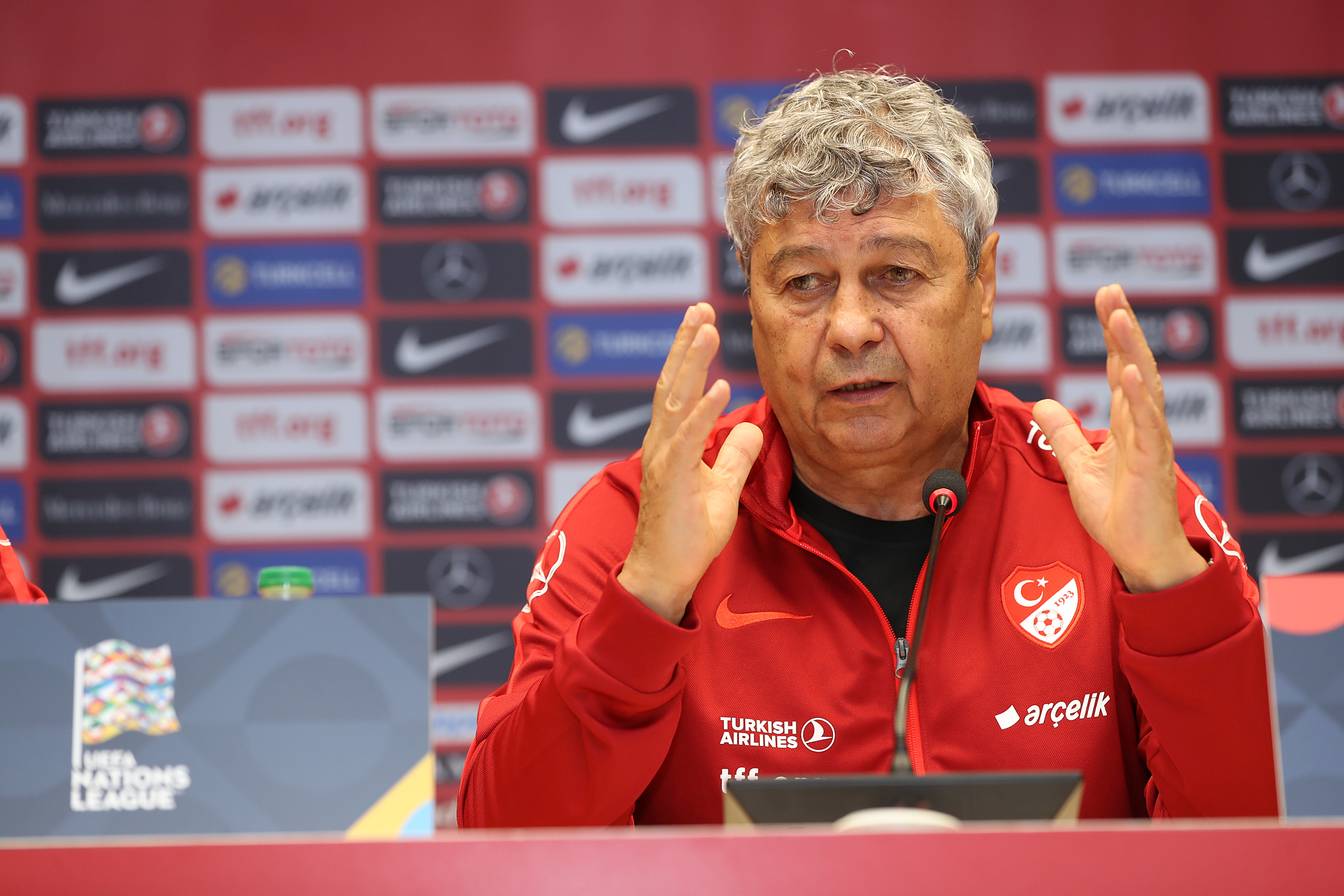 Mircea Lucescu: "Her şeyimizi sahaya yansıtacağız" - A Milli Takım Haber  Detayları TFF